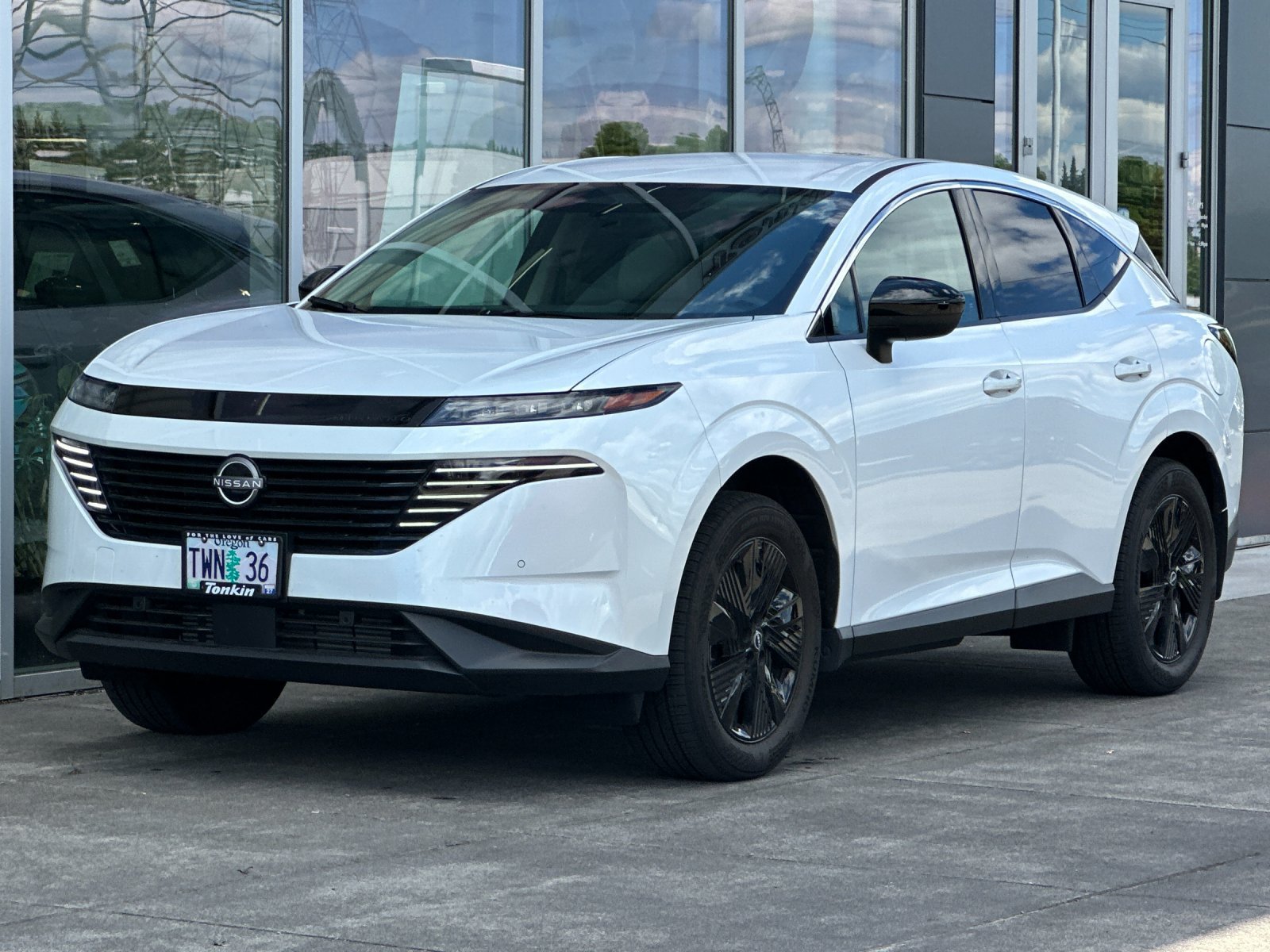 Certified 2025 Nissan Murano SV AWD/4WD image 8