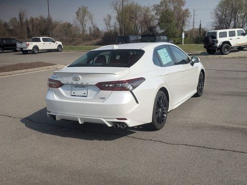 Used 2023 Toyota Camry XSE FWD image 3