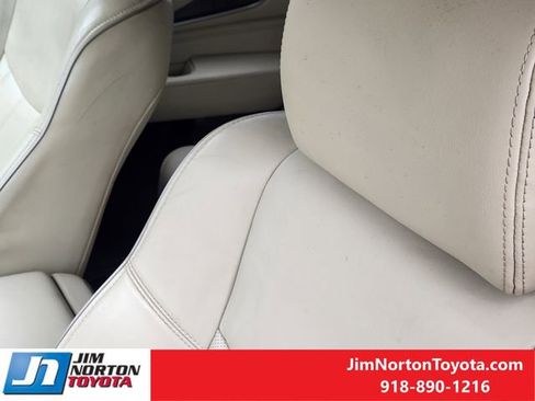 Used 2018 INFINITI QX60 FWD w/ Premium Plus Package image 16