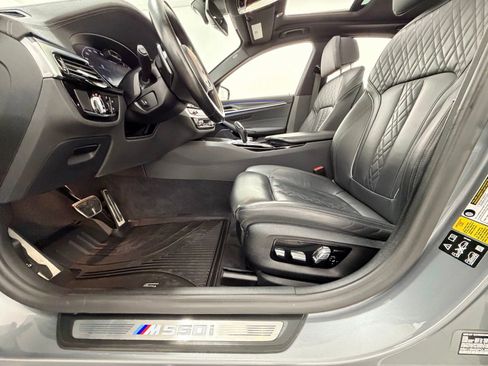 Used 2023 BMW M550i xDrive AWD/4WD image 29