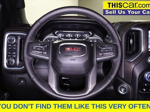Used 2022 GMC Sierra 2500 AT4 w/ AT4 Preferred Package AWD/4WD image 17