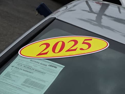 Used 2025 Honda Civic Sport image 6