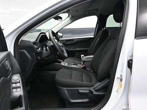 Used 2025 Ford Escape Active AWD/4WD image 21