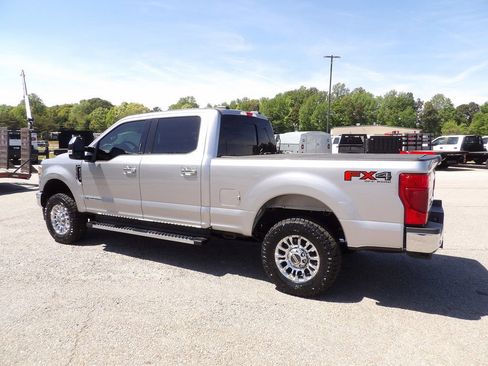 Used 2020 Ford F250 XLT w/ XLT Premium Package image 4