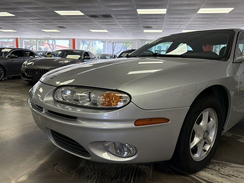 Used 2001 Oldsmobile Aurora 3.5 w/ Convenience Pkg FWD image 13