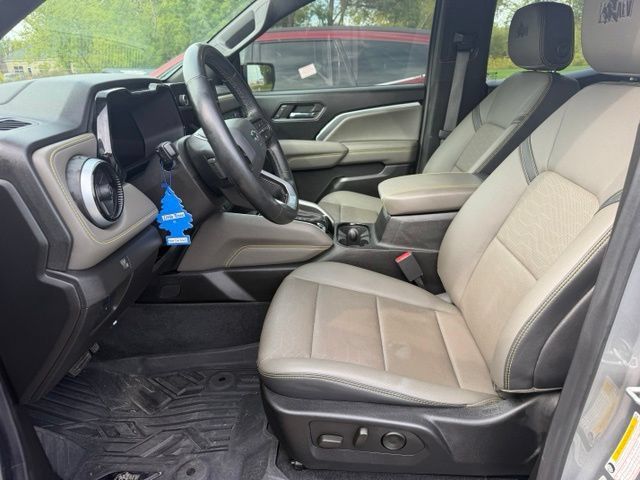 Used 2024 Chevrolet Colorado ZR2 w/ ZR2 Bison Edition AWD/4WD image 4