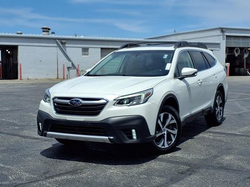 Used 2021 Subaru Outback Limited w/ Popular Package #2 AWD/4WD image 2