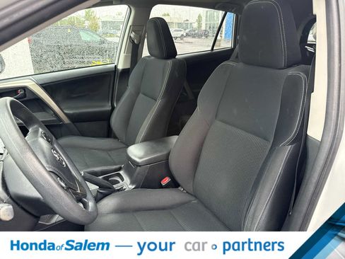 Used 2013 Toyota RAV4 XLE AWD/4WD image 11