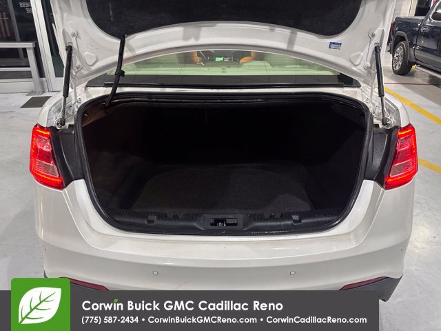 Used 2017 Ford Taurus Limited FWD image 19