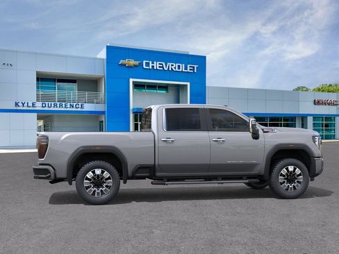 New 2026 GMC Sierra 2500 Denali AWD/4WD image 12
