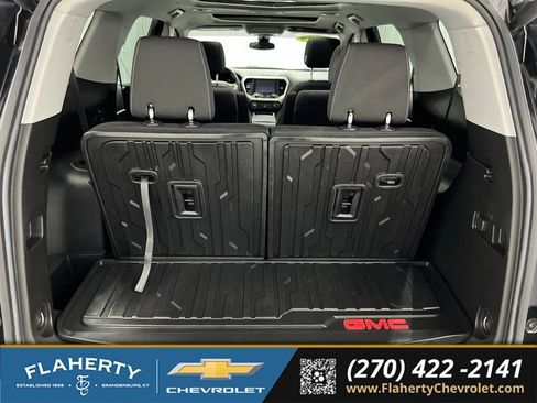 Used 2023 GMC Acadia SLE w/ Driver Convenience Package FWD image 20