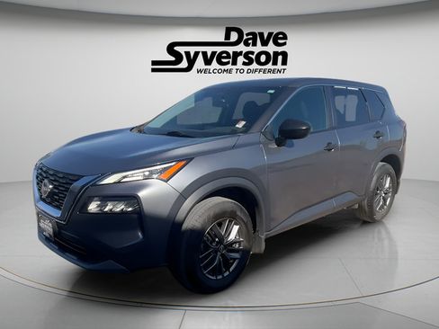 Used 2022 Nissan Rogue S AWD/4WD image 1