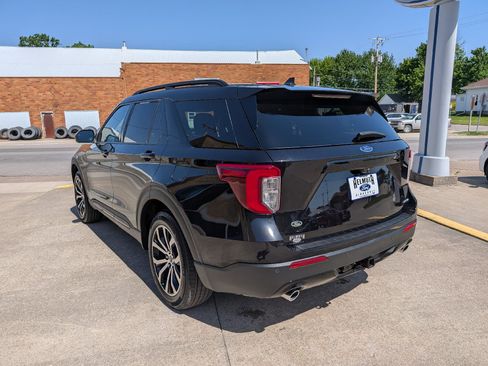Used 2022 Ford Explorer ST-Line w/ Class IV Trailer Tow Package AWD/4WD image 8