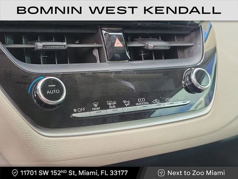 Used 2021 Toyota Corolla LE image 20