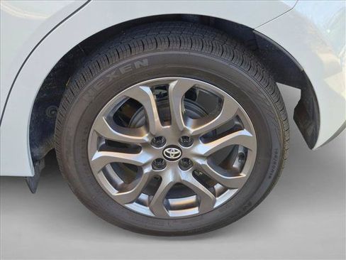 Used 2020 Toyota Yaris LE FWD image 21