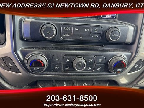 Used 2018 Chevrolet Silverado 1500 LTZ AWD/4WD image 22