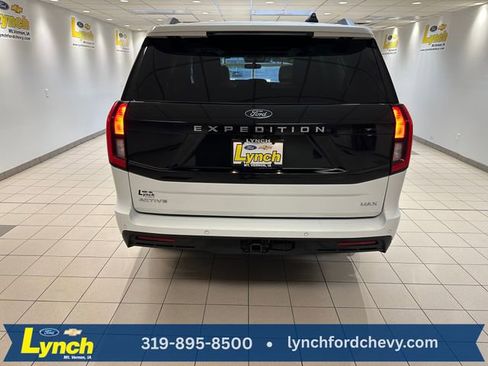 Used 2025 Ford Expedition Max Active AWD/4WD image 30
