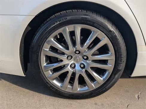 Used 2016 Lexus LS 460 w/ Comfort Package image 12