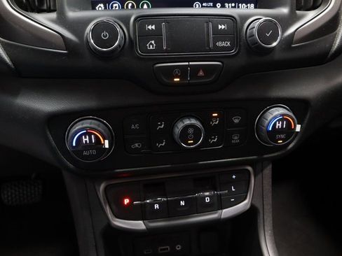 Used 2022 GMC Terrain AT4 w/ Infotainment Package II AWD/4WD image 33
