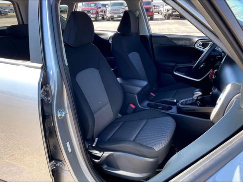 Used 2024 Kia Soul LX w/ Option Group 015 image 9