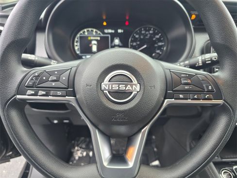 Used 2024 Nissan Kicks SV image 26