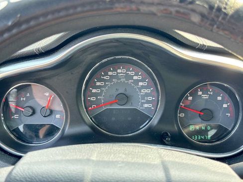 Used 2013 Dodge Avenger SE FWD image 20