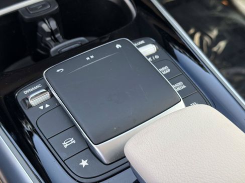 Certified 2023 Mercedes-Benz GLA 250 4MATIC image 25