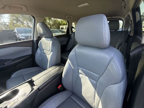 Used 2023 Nissan Rogue SV FWD image 14