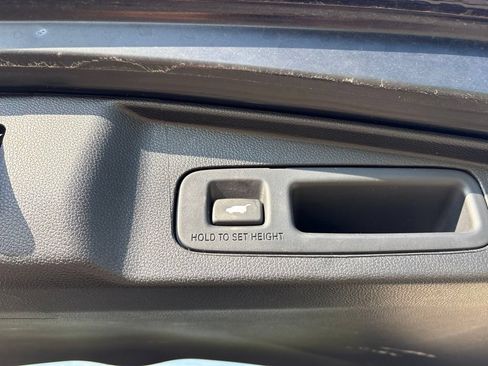 Used 2022 Honda CR-V Touring image 12