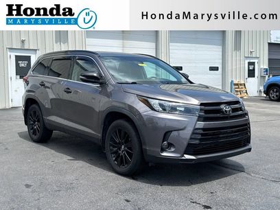 Used 2019 Toyota Highlander SE
