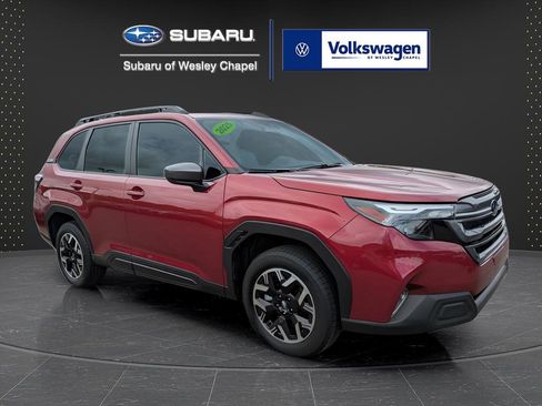 Certified 2025 Subaru Forester Premium w/ Convenience Package #1 AWD/4WD image 1