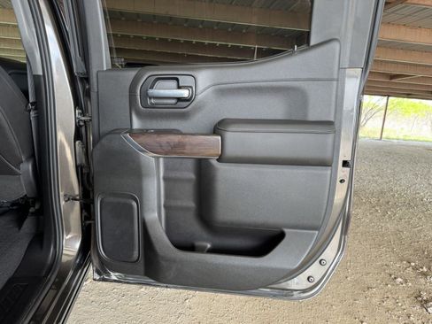 Used 2019 GMC Sierra 1500 SLT AWD/4WD image 33