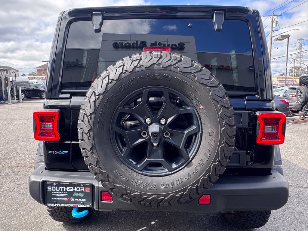 Used 2023 Jeep Wrangler Unlimited Rubicon 4xe AWD/4WD image 6