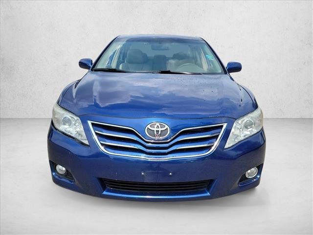Used 2010 Toyota Camry XLE FWD image 2