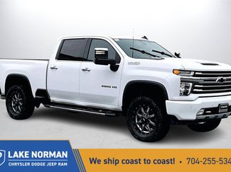 Used 2020 Chevrolet Silverado 2500 High Country w/ Technology Package video 1