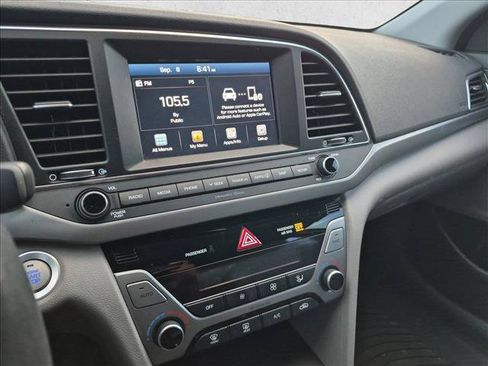 Used 2018 Hyundai Elantra Value Edition FWD image 12