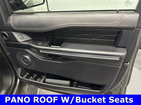 Used 2020 Ford Expedition Platinum image 16
