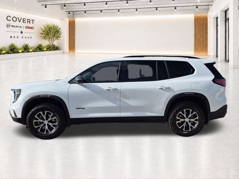 Used 2026 GMC Acadia AT4 w/ Luxury Package AWD/4WD image 7