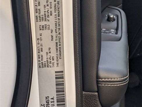 New 2025 Jeep Grand Cherokee Altitude image 25