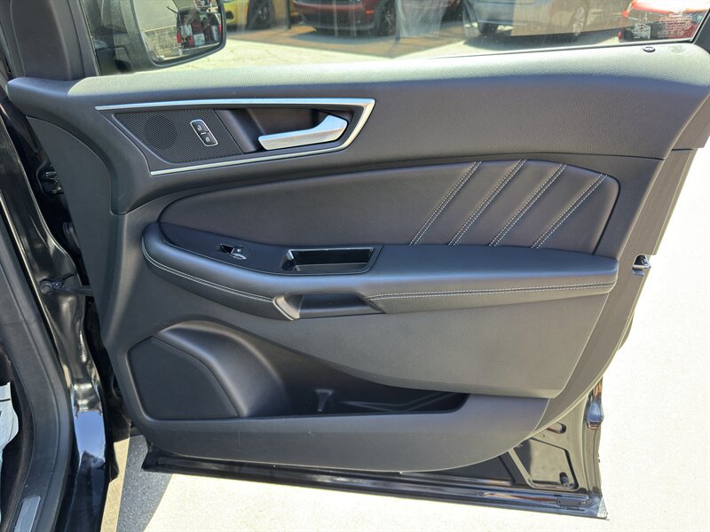 Used 2015 Ford Edge Sport FWD image 42
