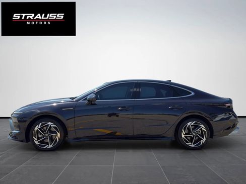Used 2024 Hyundai Sonata SEL w/ Convenience Package FWD image 5