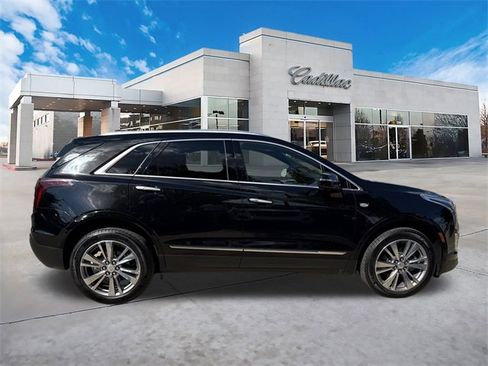 Certified 2025 Cadillac XT5 Premium Luxury image 2