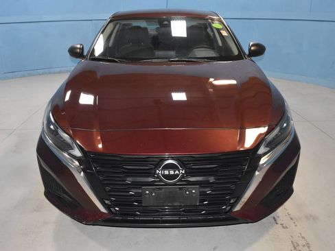 Used 2024 Nissan Altima 2.5 SV image 24