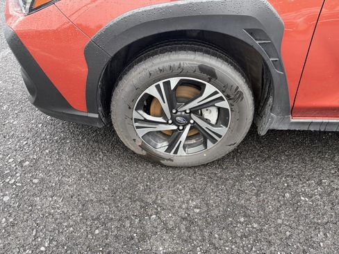 Certified 2025 Subaru Crosstrek 2.5i Premium AWD/4WD image 11
