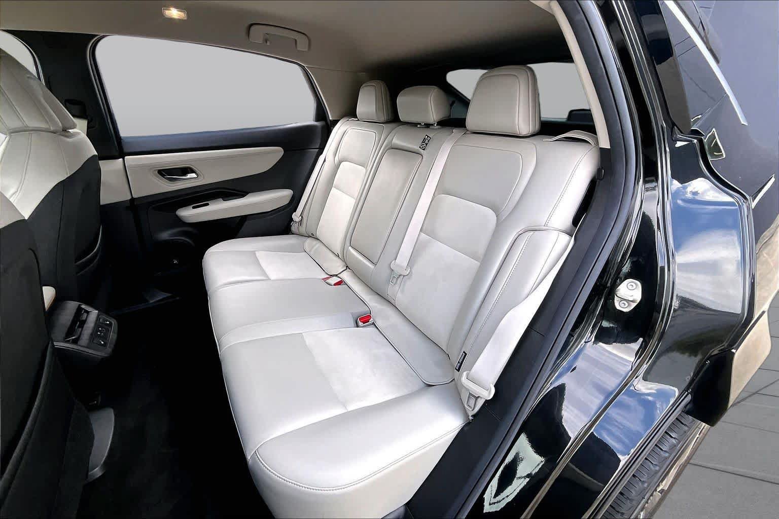 Certified 2023 Nissan Ariya FWD image 19