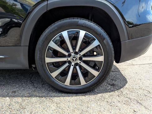 Used 2021 Mercedes-Benz GLB 250 4MATIC w/ Premium Package image 52