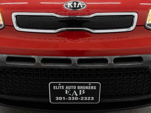 Used 2016 Kia Soul + image 32