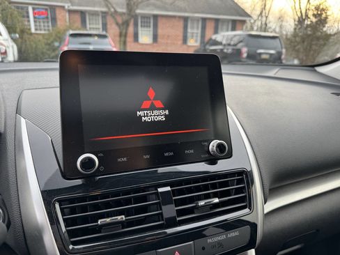 Used 2023 Mitsubishi Eclipse Cross SE image 9