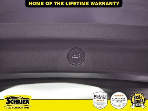 Used 2022 Tesla Model Y Long Range image 40