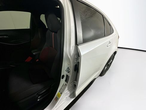 Used 2025 Toyota Corolla SE FWD image 12
